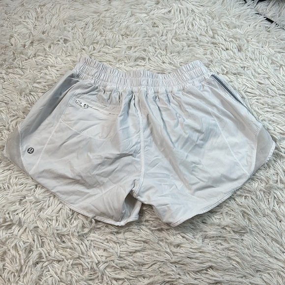 Lululemon Hotty Hot Short *Long White - Picture 5 of 6